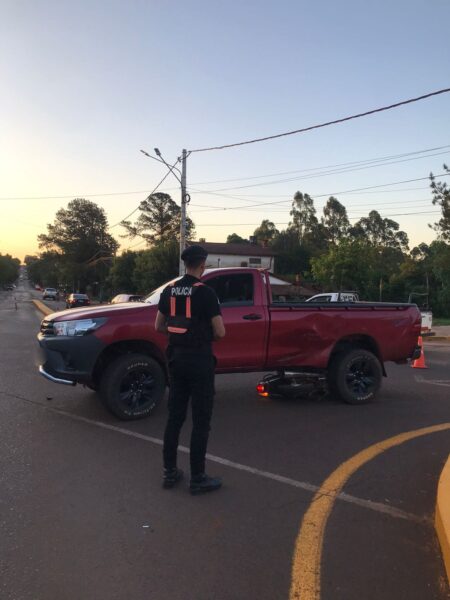 Siniestro vial en la rotonda de Montecarlo dejó un hombre hospitalizado imagen-10