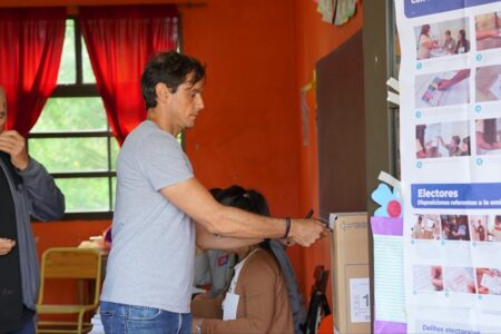 Elecciones 2025: “El nuevo sistema entusiasma, se terminaron las denuncias”, remarcó Hartfield imagen-5