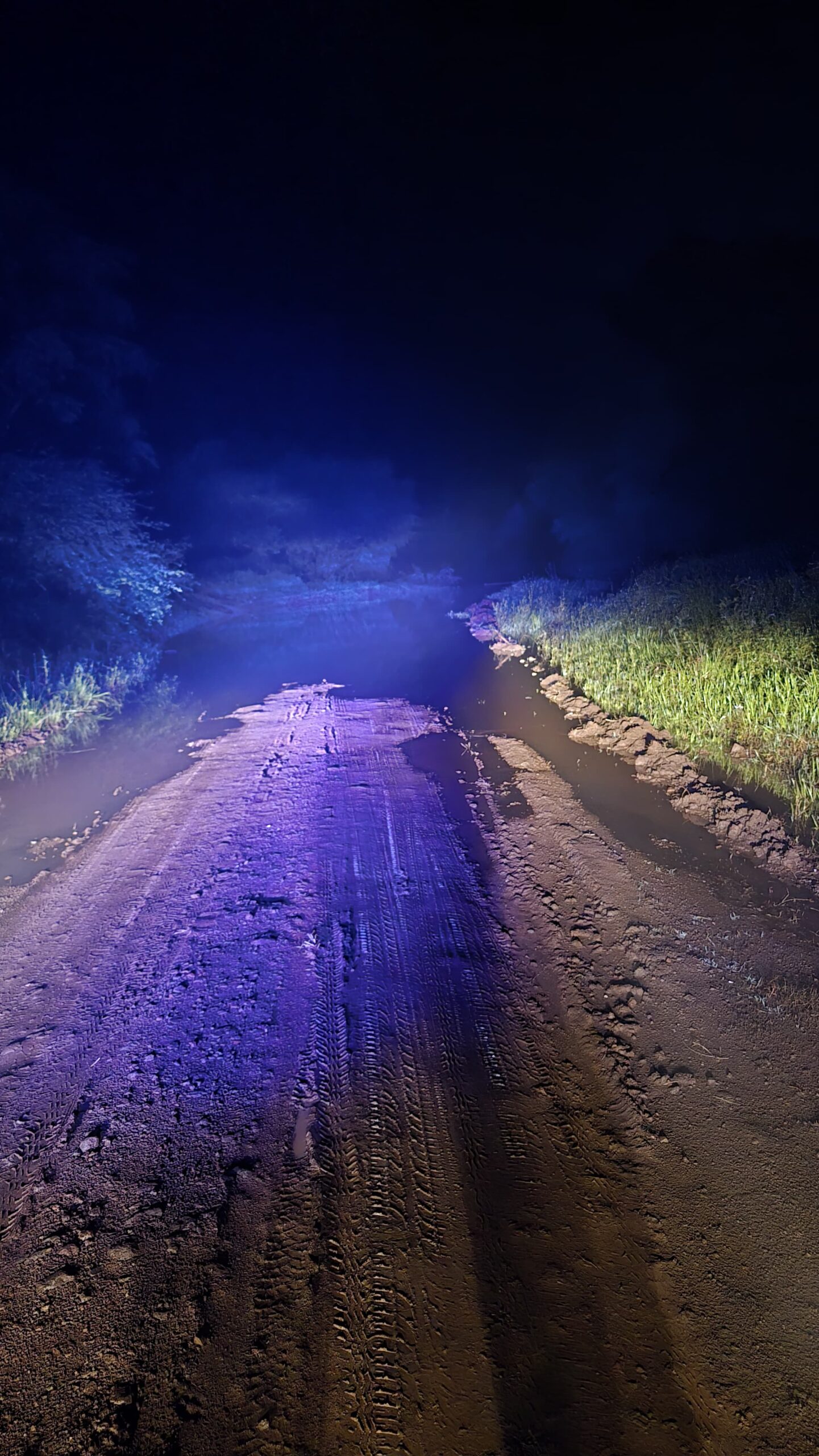 Desborde del arroyo Garupá en zona rural de Profundidad sin familias afectadas Desborde del arroyo Garupá en zona rural de Profundidad sin familias afectadas imagen-1