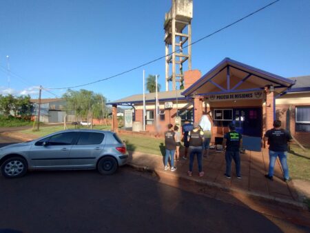 Con apoyo del CIO-911 investigadores detuvieron a tres acusados por el robo a un adulto mayor en Posadas imagen-3