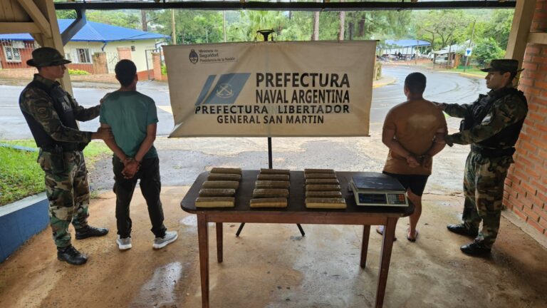 Prefectura secuestró droga valuada en $70 millones, hay dos detenidos imagen-45