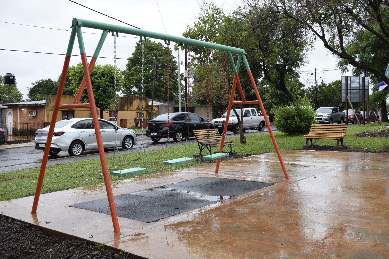El intendente Stelatto acompañó la entrega del final de obra de la Plaza Rosa Galeano El intendente Stelatto acompañó la entrega del final de obra de la Plaza Rosa Galeano imagen-1