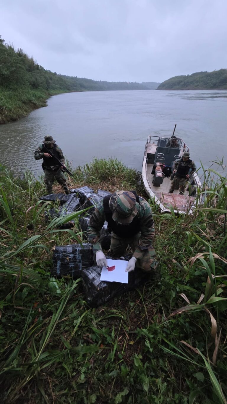 Prefectura secuestró más de 300 kilos de droga y el valor de lo incautado supera los $1.190 millones imagen-25