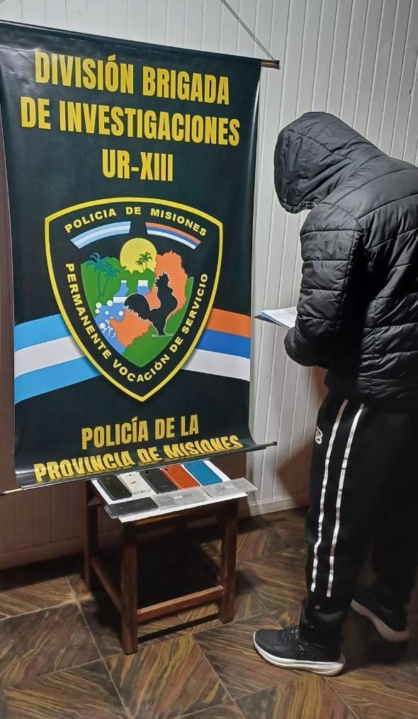 Descubren una red de reventa de celulares robados en San Ignacio y recuperan varios dispositivos 3 Descubren una red de reventa de celulares robados en San Ignacio y recuperan varios dispositivos imagen-2