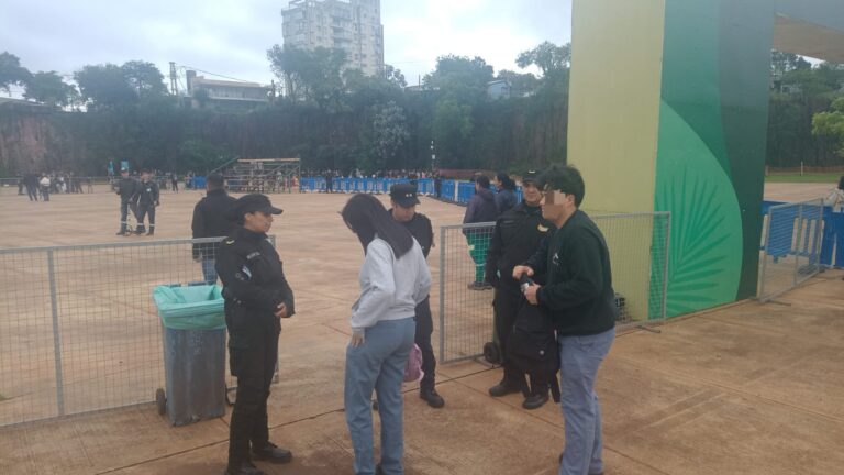 Dispositivo integral de seguridad: Show de Scolas Estudiantina 2025 en Posadas imagen-39