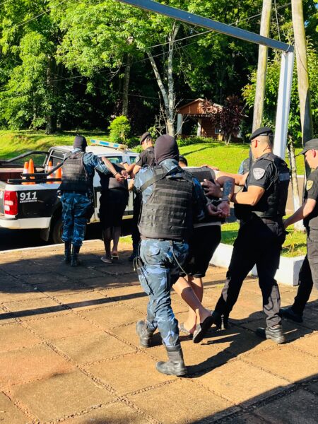 Tres brasileños de Río de Janeiro con antecedentes por narcotráfico fueron detenidos en Misiones imagen-9