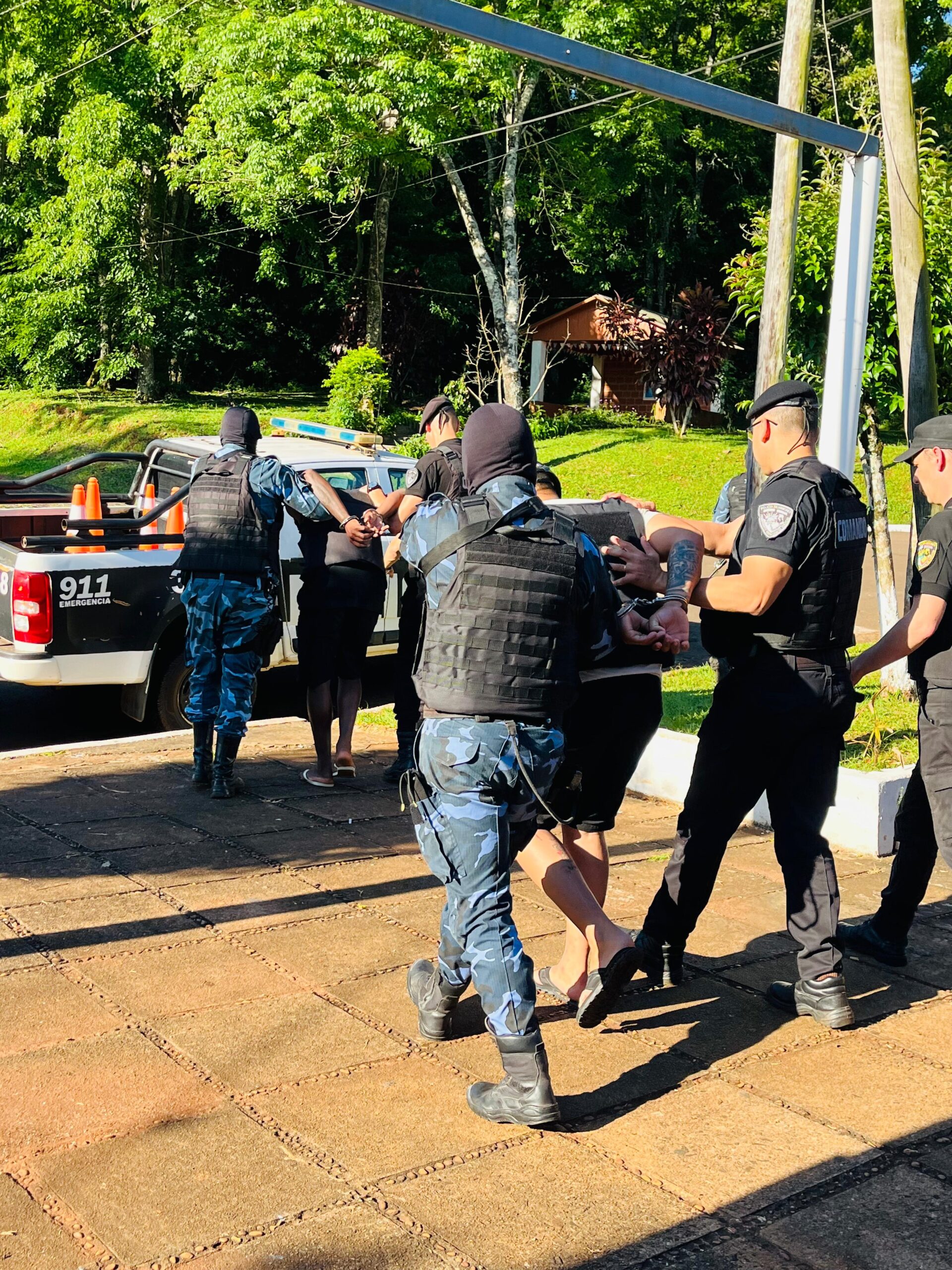 Tres brasileños de Río de Janeiro con antecedentes por narcotráfico fueron detenidos en Misiones Tres brasileños de Río de Janeiro con antecedentes por narcotráfico fueron detenidos en Misiones imagen-1