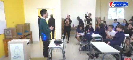 Elecciones 26-O: avanza la capacitación en escuelas a alumnos sobre el voto con la Boleta Única de Papel imagen-10