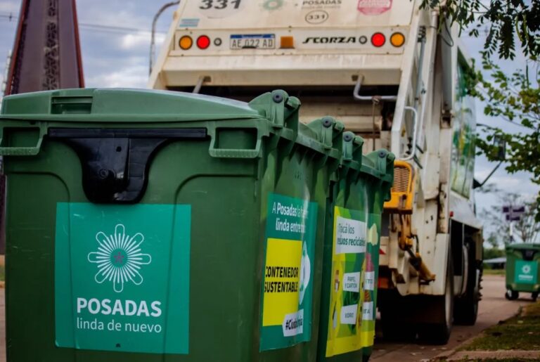 Escuelas de Posadas se suman al sistema de reciclaje con contenedores sustentables imagen-49