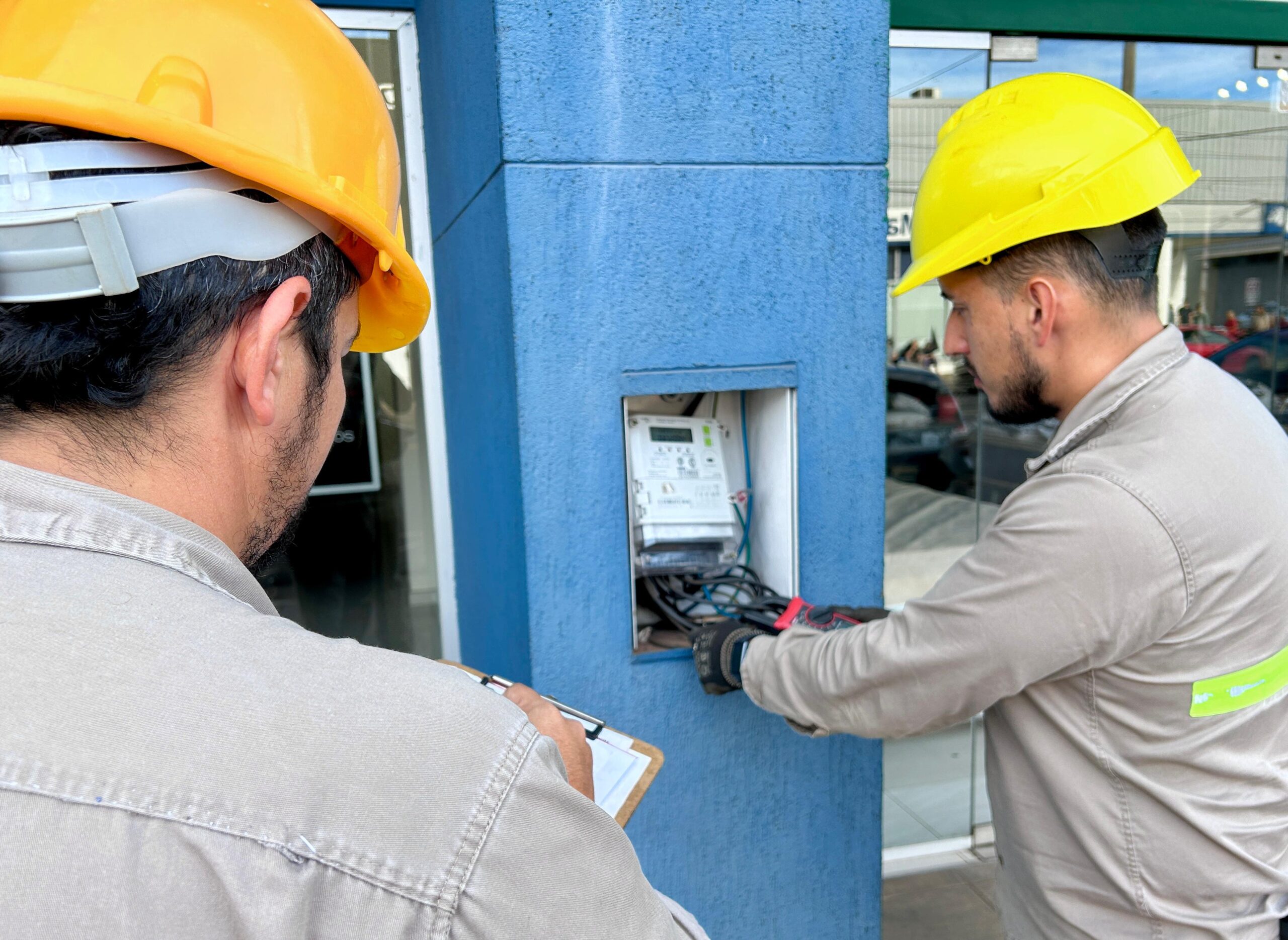 Energía de Misiones continúa con trabajos de mantenimiento y mejora del servicio eléctrico en distintos puntos de la provincia imagen-20