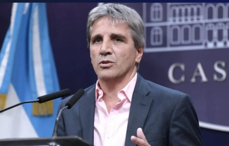 "El Ciudadano se Rebela": "Toto Caputo debería terminar preso", dice analista económico imagen-35