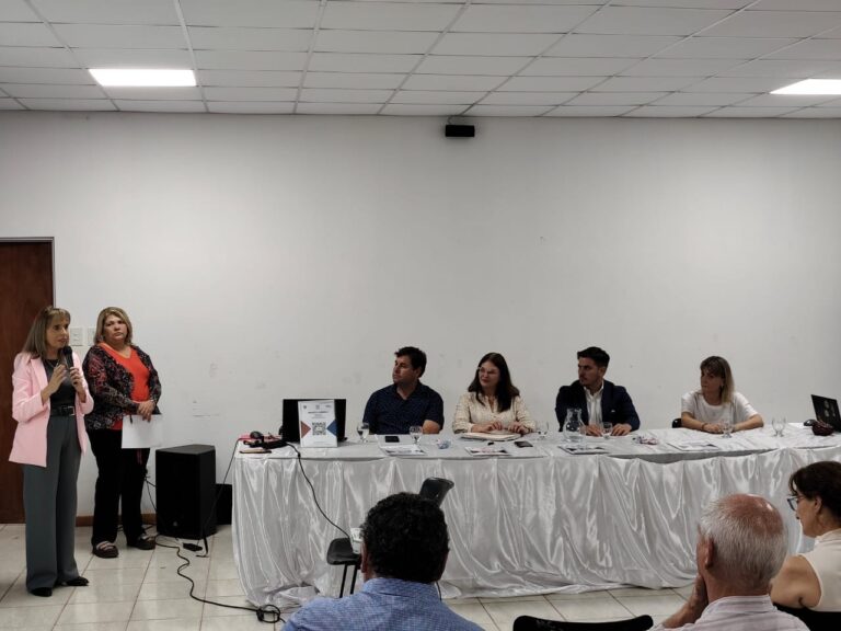 La Legislatura capacitó a concejales del Norte y Alto Paraná sobre el Digesto Jurídico La Legislatura capacitó a concejales del Norte y Alto Paraná sobre el Digesto Jurídico imagen-24