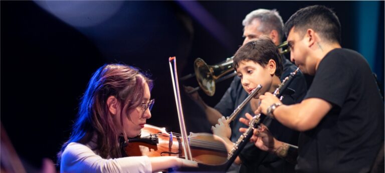 El Parque del Conocimiento cierra el ciclo lectivo 2025 con muestras y conciertos de los Talleres de Violín, Cuerdas y Vientos en el Teatro de Prosa imagen-38