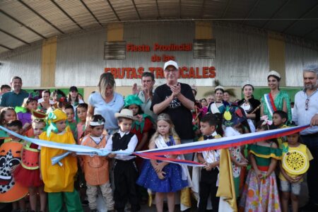 Passalacqua destacó el impulso productivo y comunitario de la Fiesta de las Frutas Tropicales en Almafuerte Passalacqua destacó el impulso productivo y comunitario de la Fiesta de las Frutas Tropicales en Almafuerte imagen-3