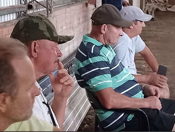 Productores crearon la Asociación Matadero Alto Uruguay para preservar fuentes de trabajo en la región 15 Productores crearon la Asociación Matadero Alto Uruguay para preservar fuentes de trabajo en la región imagen-14