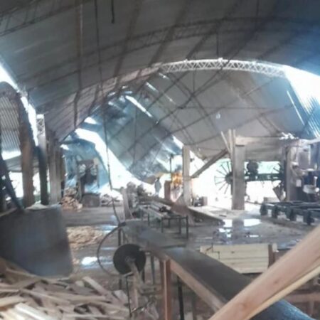 Ráfagas de vientos y lluvias afectaron varias localidades de Misiones: relevan daños y asisten a familias afectadas por el temporal imagen-8