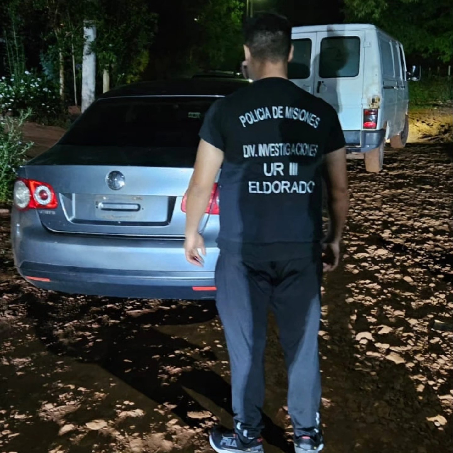 Simuló el robo de su auto y lo entregó a un desarmadero: la Policía descubrió toda la maniobra en Eldorado 3 Simuló el robo de su auto y lo entregó a un desarmadero: la Policía descubrió toda la maniobra en Eldorado imagen-2