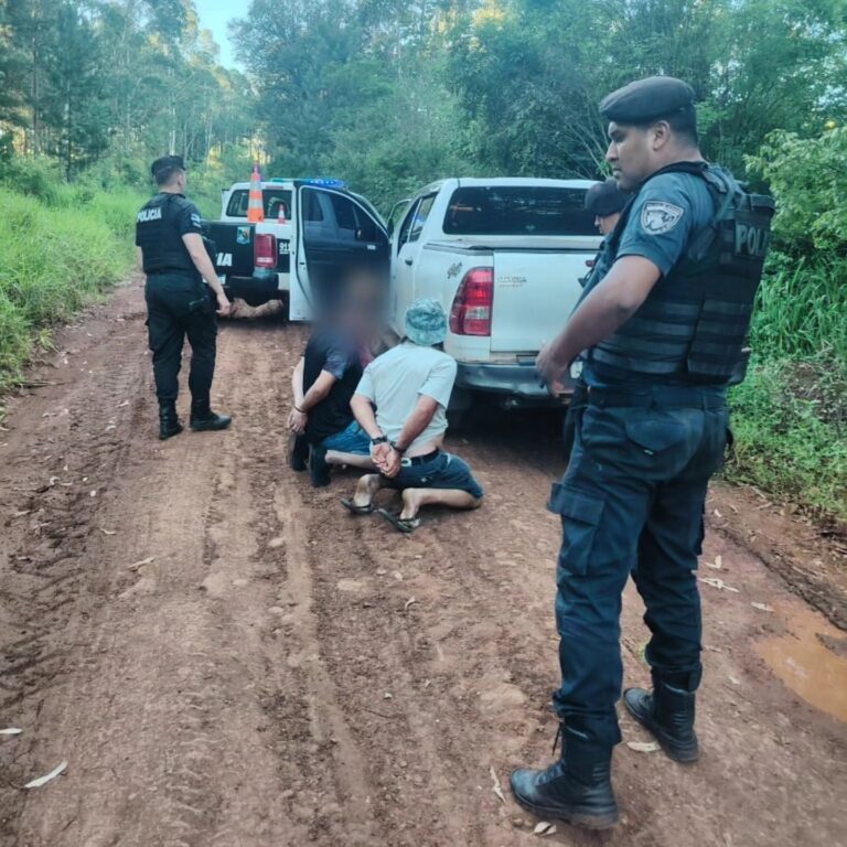 Eldorado: tres hombres detenidos con perros desnutridos presuntamente usados para caza furtiva imagen-25