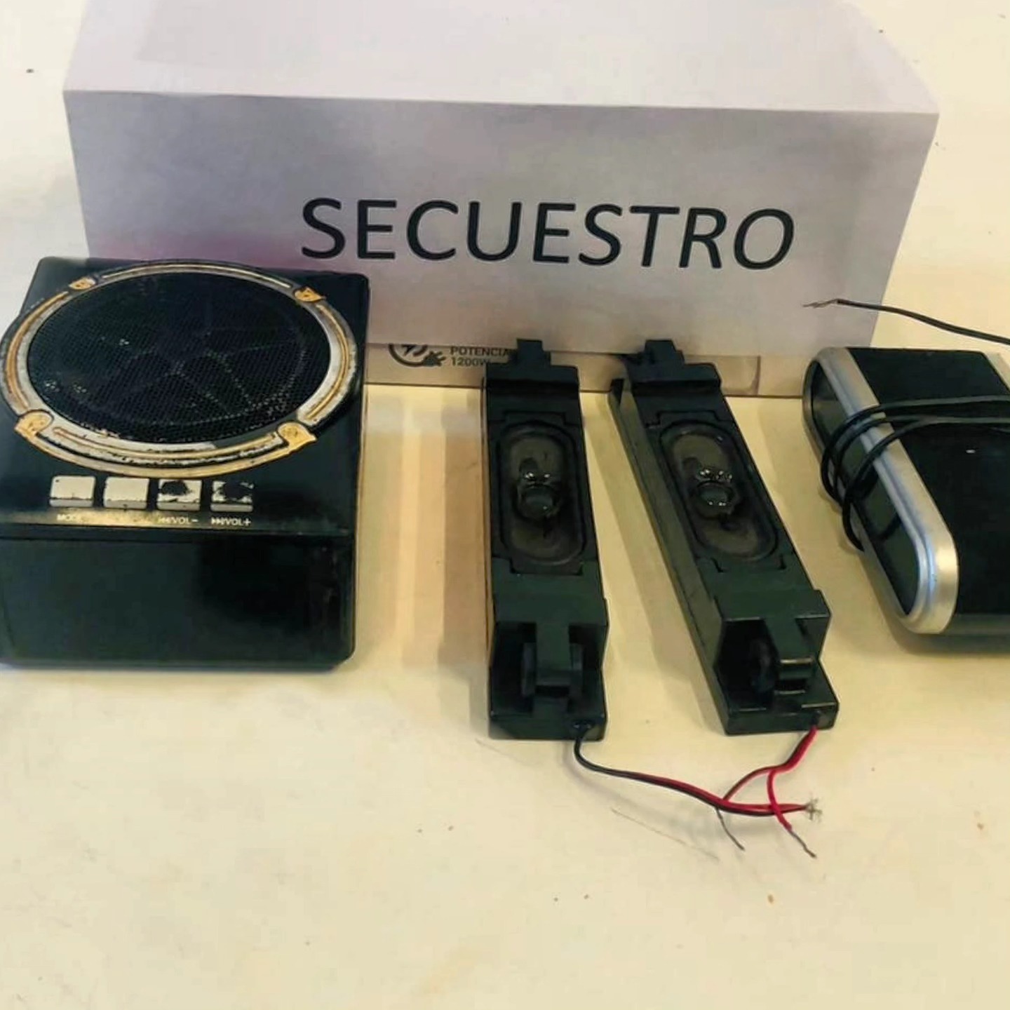 Música a alto volumen terminó con el propietario detenido y sus equipos secuestrados 5 Música a alto volumen terminó con el propietario detenido y sus equipos secuestrados imagen-4