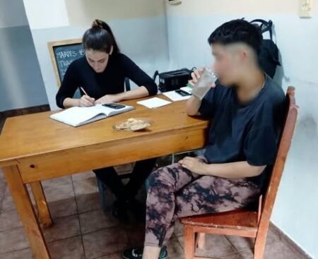 Hallaron en Posadas a una adolescente buscada en Santa Fe: pidió ayuda en la vía pública y quedó bajo resguardo imagen-7