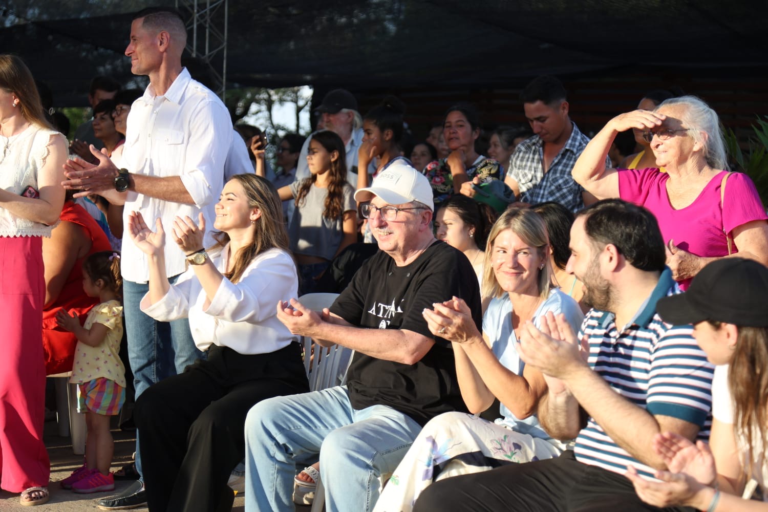 Passalacqua destacó el impulso productivo y comunitario de la Fiesta de las Frutas Tropicales en Almafuerte 37 Passalacqua destacó el impulso productivo y comunitario de la Fiesta de las Frutas Tropicales en Almafuerte imagen-36