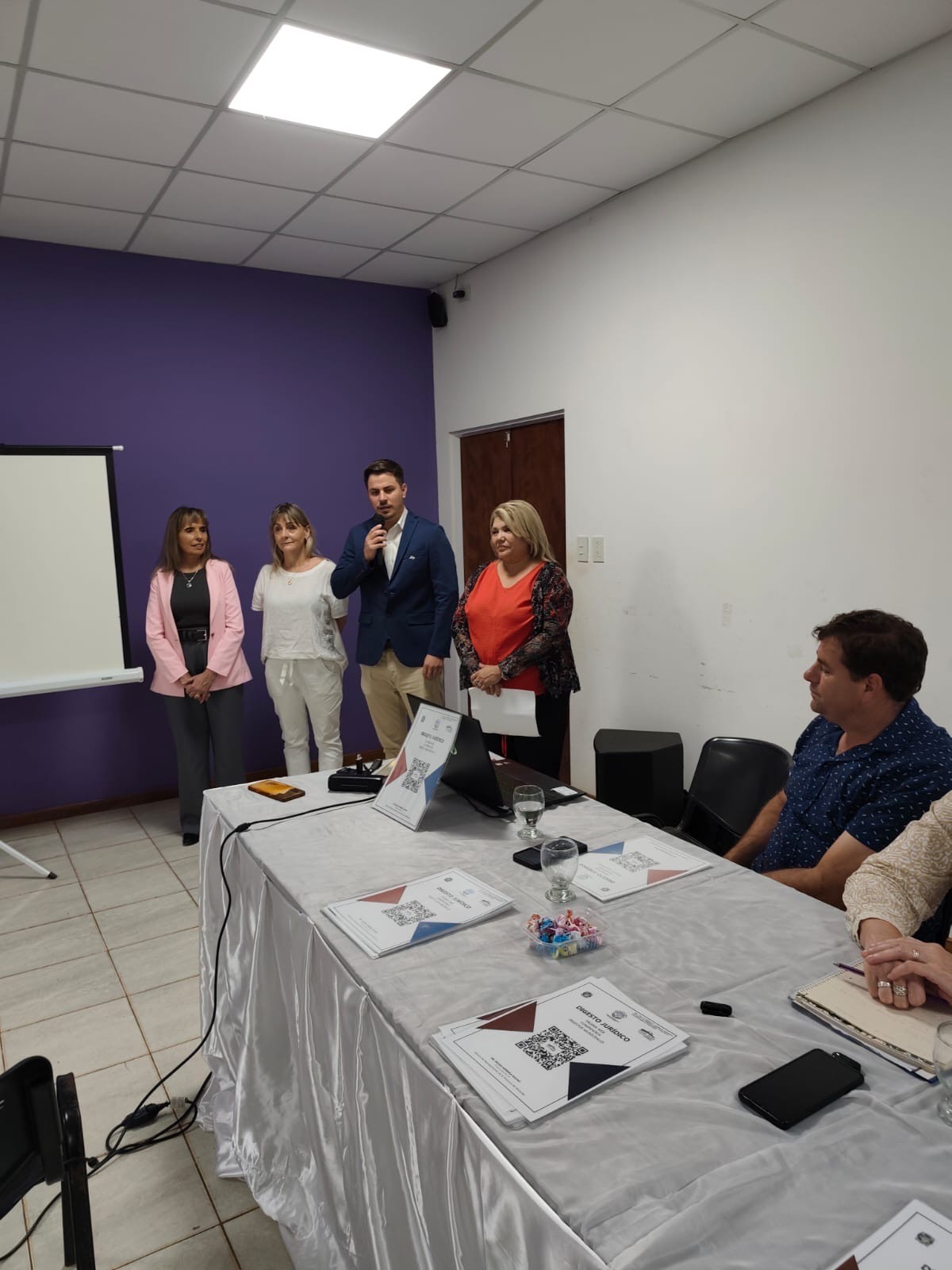 La Legislatura capacitó a concejales del Norte y Alto Paraná sobre el Digesto Jurídico imagen-4