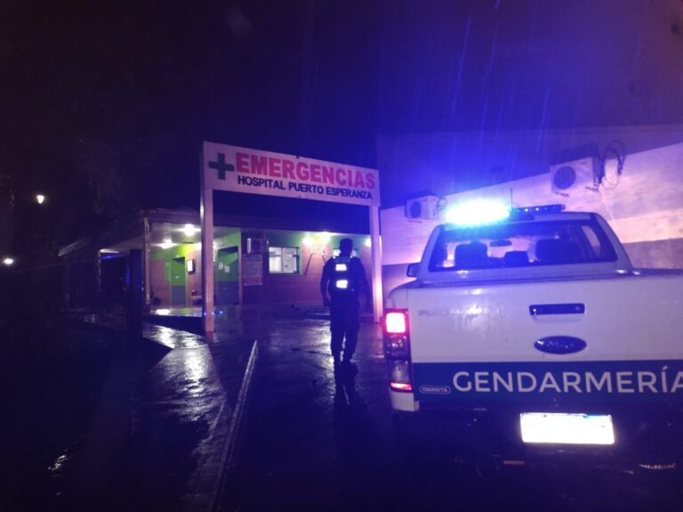 Gendarmes auxiliaron a un bebé que había sufrido un episodio de ahogamiento imagen-26