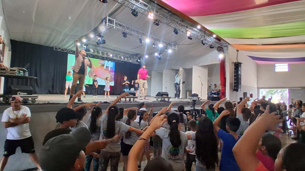 Gurises Felices volvió a la Fiesta Nacional del Gurí Entrerriano y celebró ocho años de presencia ininterrumpida en Bovril 5 Gurises Felices volvió a la Fiesta Nacional del Gurí Entrerriano y celebró ocho años de presencia ininterrumpida en Bovril imagen-4