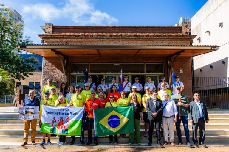 Posadas recibió a los caminantes que van “Tras las huellas de Roque González” imagen-33