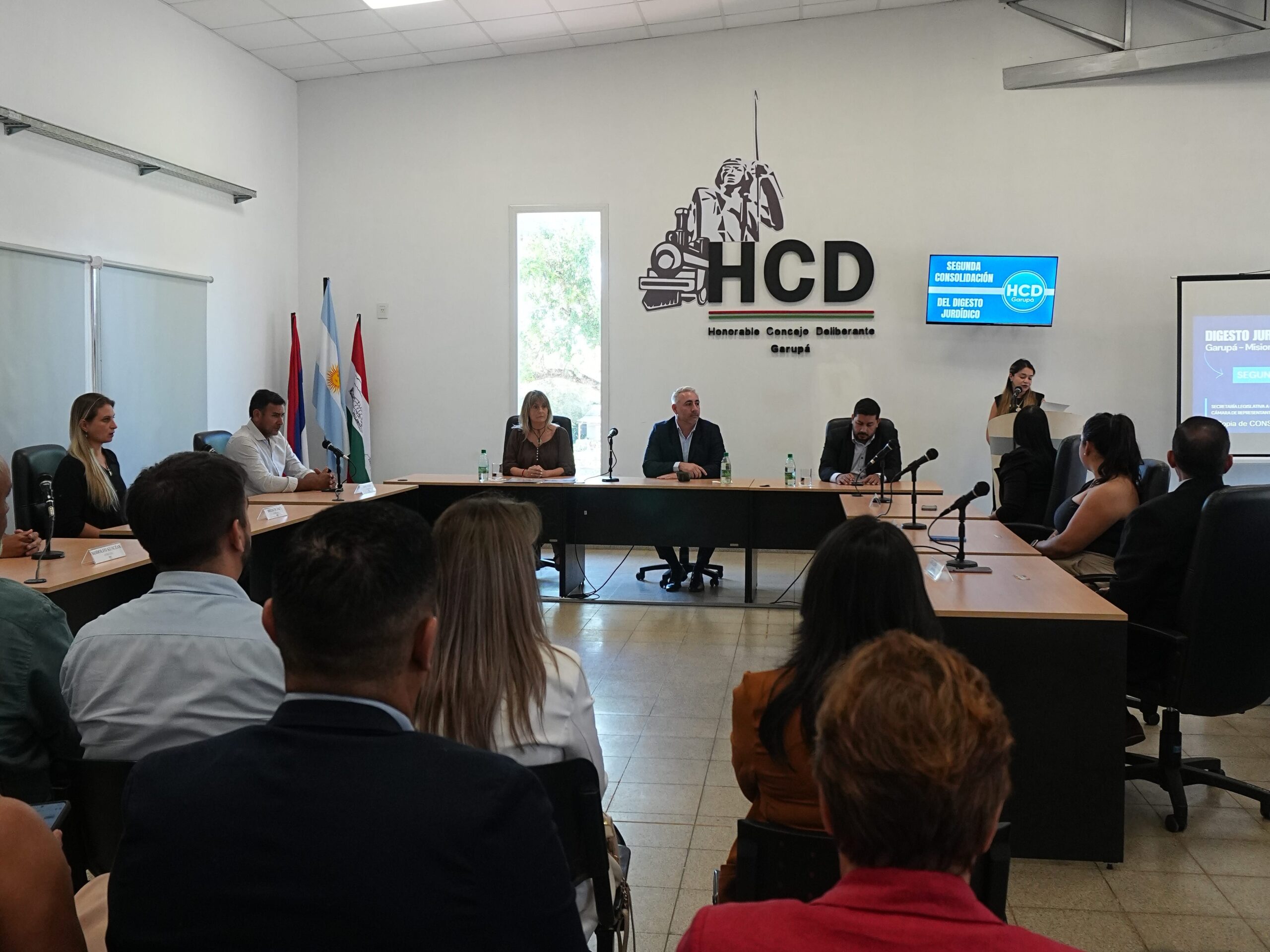 La Legislatura certificó la segunda consolidación normativa del Digesto Jurídico Municipal de Garupá 7 La Legislatura certificó la segunda consolidación normativa del Digesto Jurídico Municipal de Garupá imagen-6