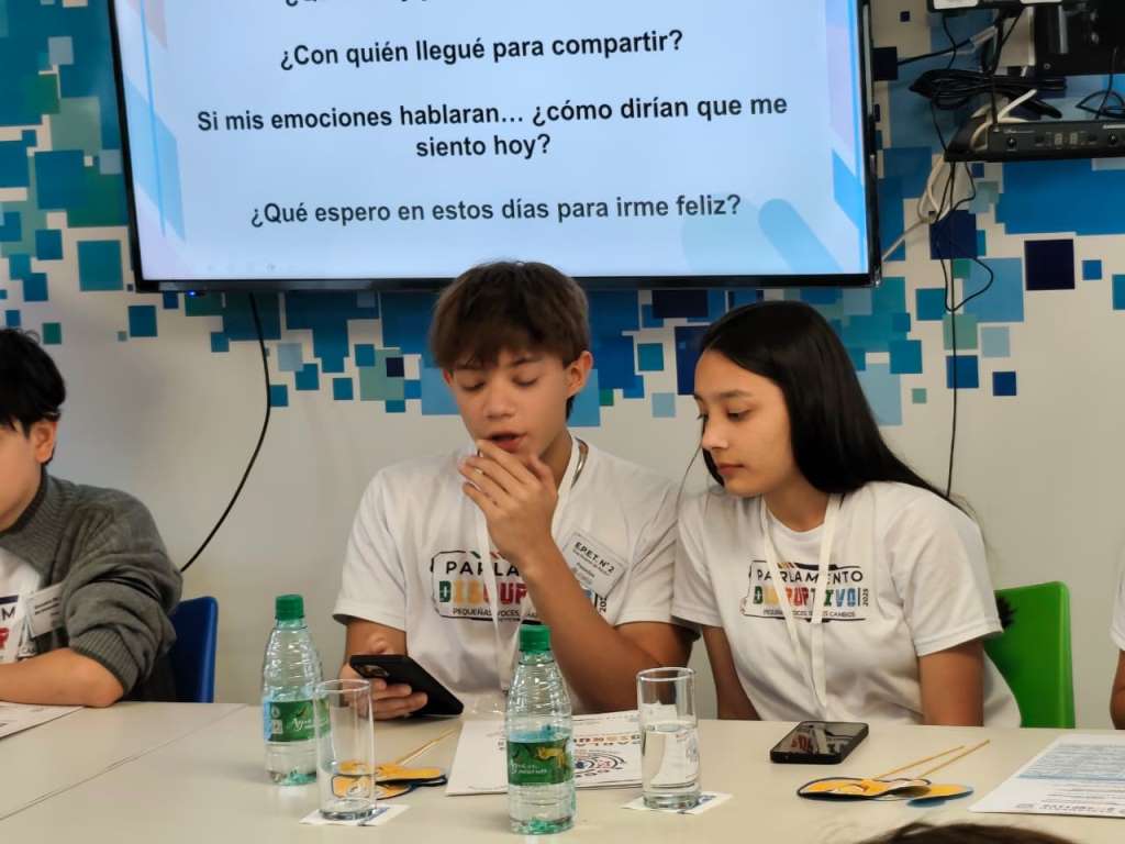 Comenzó en la Legislatura de Misiones el primer Parlamento de Educación Disruptiva del país 7 Comenzó en la Legislatura de Misiones el primer Parlamento de Educación Disruptiva del país imagen-6