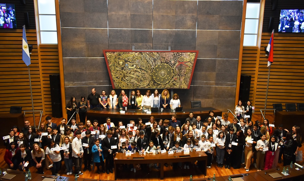 El primer Parlamento de Educación Disruptiva del país tuvo su sesión en la Legislatura 7 El primer Parlamento de Educación Disruptiva del país tuvo su sesión en la Legislatura imagen-6