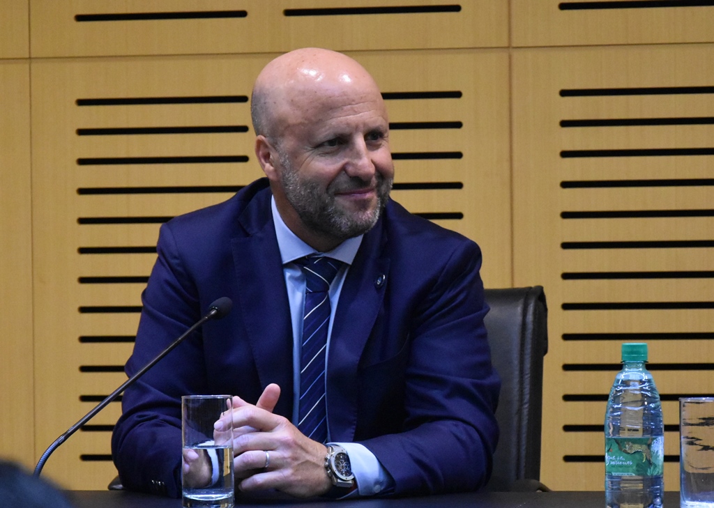 Presentaron en la Legislatura el proyecto del nuevo Código Penal de la Nación 3 Presentaron en la Legislatura el proyecto del nuevo Código Penal de la Nación imagen-2