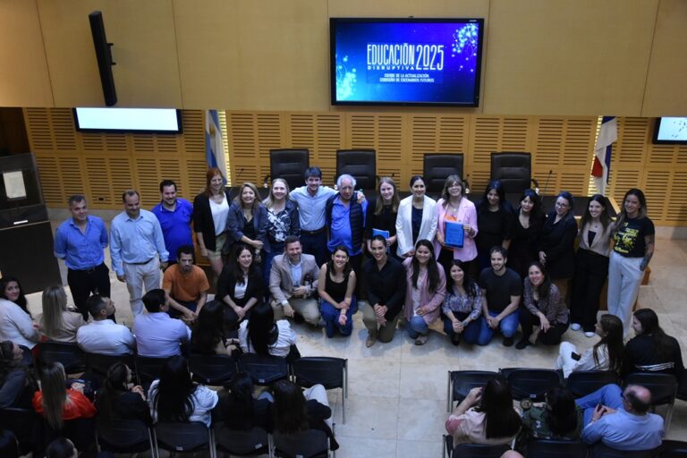 En la Legislatura se realizó el cierre de la Actualización Académica en Educación Disruptiva imagen-24