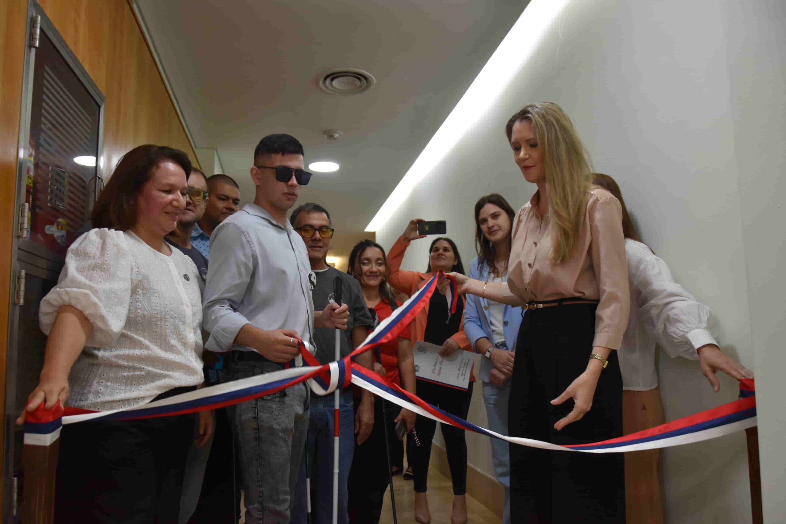 La Cámara de Representantes inauguró una muestra en homenaje al bicentenario del sistema Braille imagen-6
