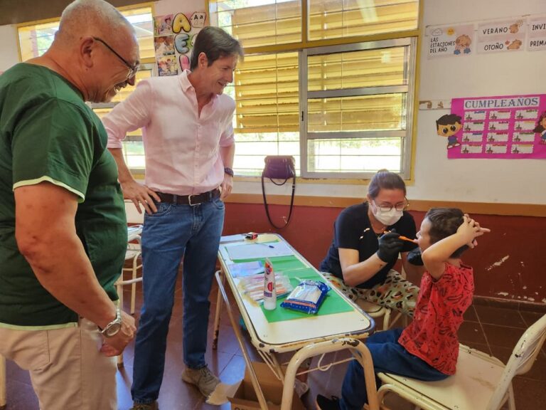 Con una gran convocatoria, Estamos con vos acercó servicios integrales en El Alcázar Con una gran convocatoria, Estamos con vos acercó servicios integrales en El Alcázar imagen-39