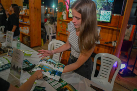 Comienza la Feria de Turismo de Misiones con un "sale turístico" para planificar las vacaciones imagen-2