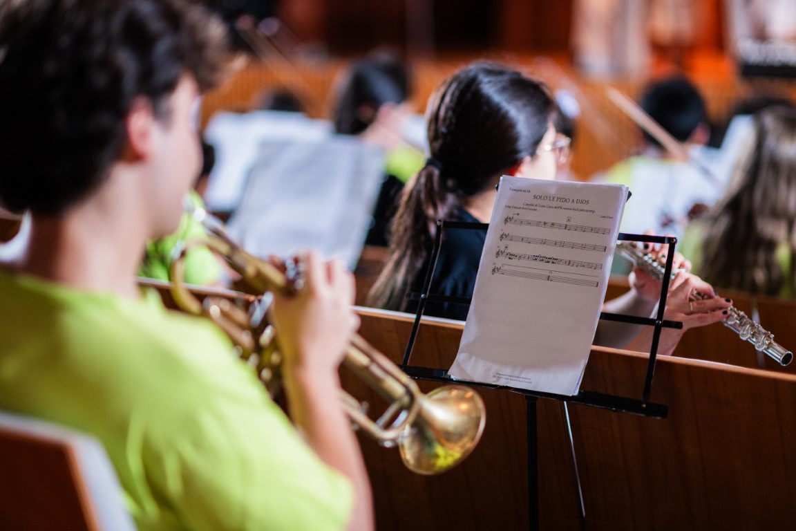 León Gieco grabó en Misiones una versión en guaraní de “Solo le pido a Dios” y recibirá el título Doctor Honoris Causa 3 León Gieco grabó en Misiones una versión en guaraní de “Solo le pido a Dios” y recibirá el título Doctor Honoris Causa imagen-2
