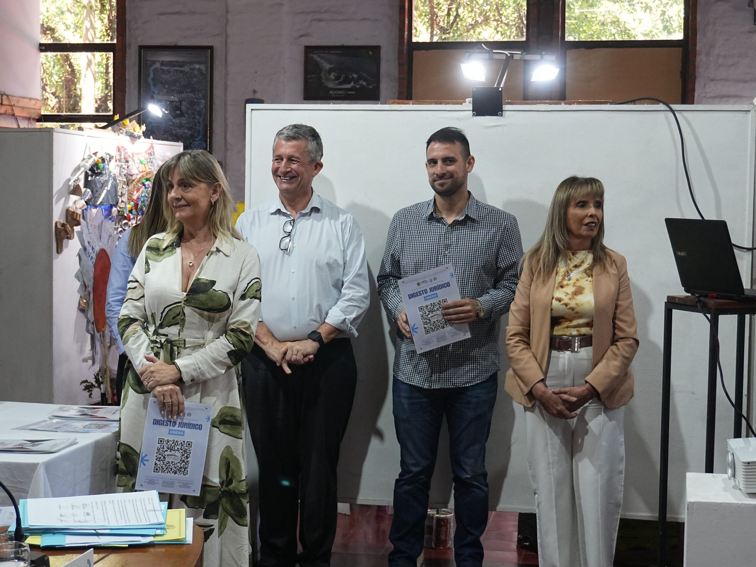 La Legislatura certificó la quinta consolidación del Digesto Jurídico municipal de Oberá 5 La Legislatura certificó la quinta consolidación del Digesto Jurídico municipal de Oberá imagen-4