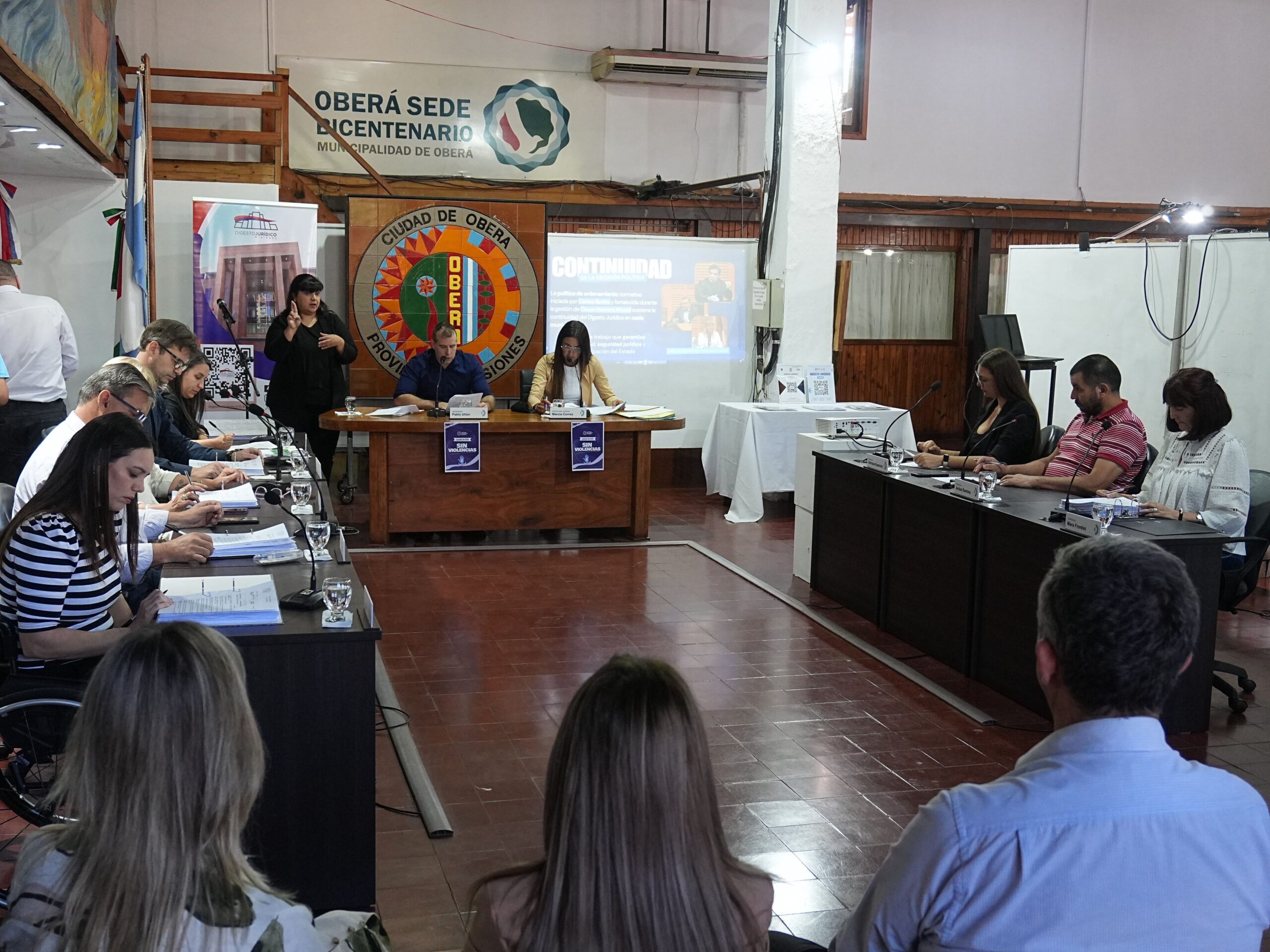 La Legislatura certificó la quinta consolidación del Digesto Jurídico municipal de Oberá La Legislatura certificó la quinta consolidación del Digesto Jurídico municipal de Oberá imagen-1