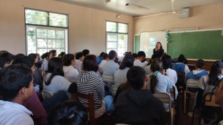 Uso excesivo de pantallas y apuestas ilegales, temas principales de las charlas de Juego Responsable imagen-4