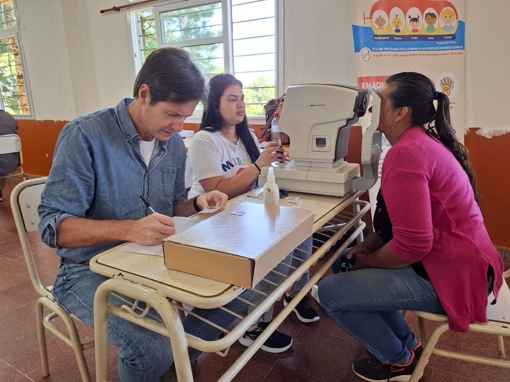 Mirar Mejor: Vecinos de Fracrán recibieron atenciones para cuidar la visión 17 Mirar Mejor: Vecinos de Fracrán recibieron atenciones para cuidar la visión imagen-16