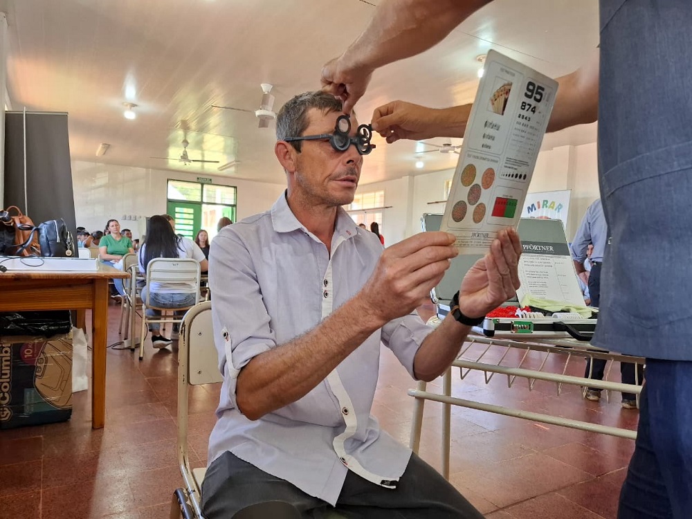 Mirar Mejor: Vecinos de Fracrán recibieron atenciones para cuidar la visión 5 Mirar Mejor: Vecinos de Fracrán recibieron atenciones para cuidar la visión imagen-4