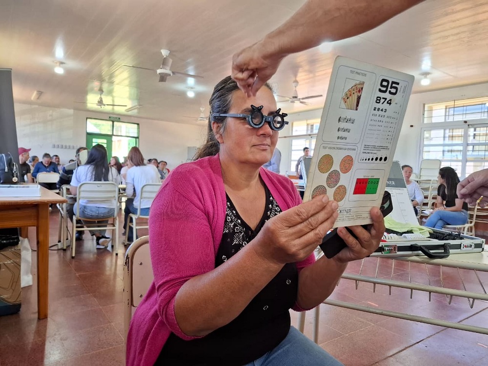 Mirar Mejor: Vecinos de Fracrán recibieron atenciones para cuidar la visión 13 Mirar Mejor: Vecinos de Fracrán recibieron atenciones para cuidar la visión imagen-12