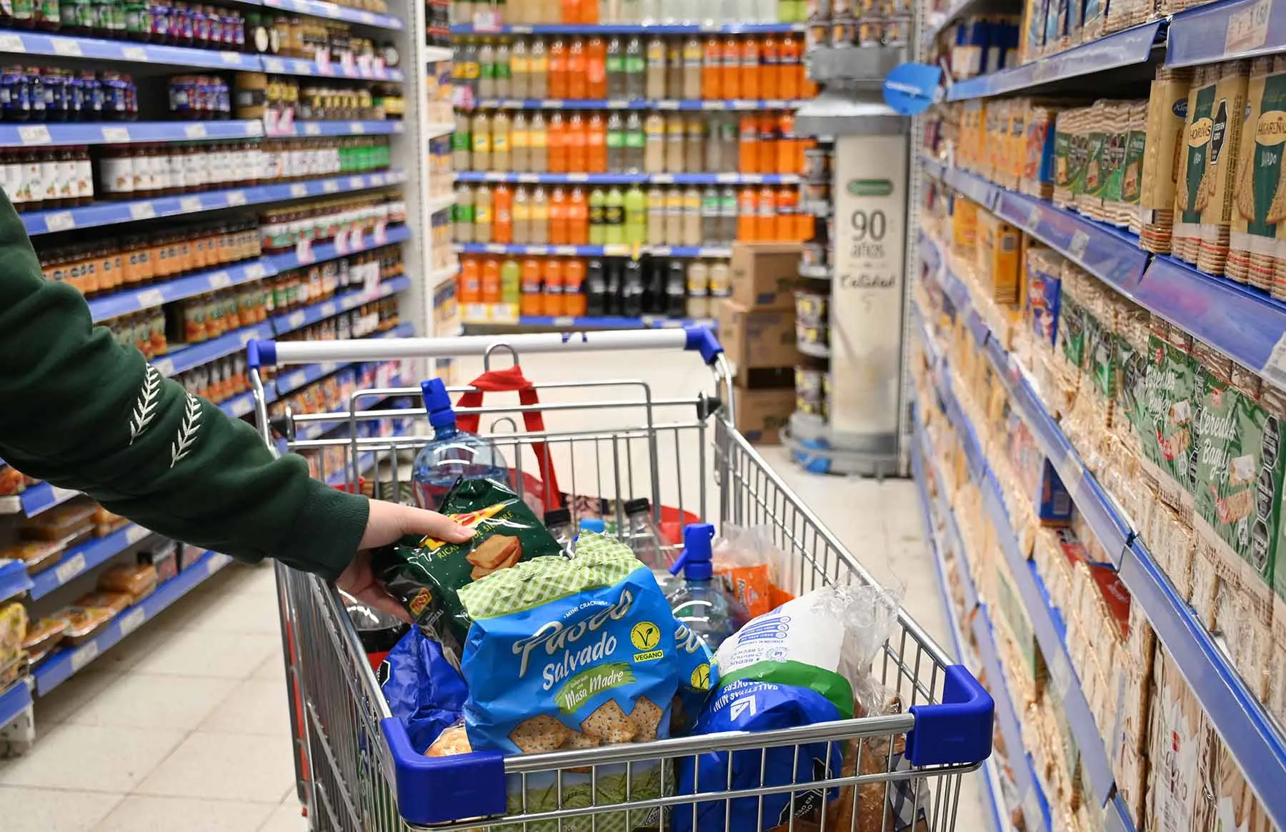 El comercio minorista pyme cerró diciembre con una caída interanual del 5,2%, pese al repunte de ventas por las fiestas imagen-15