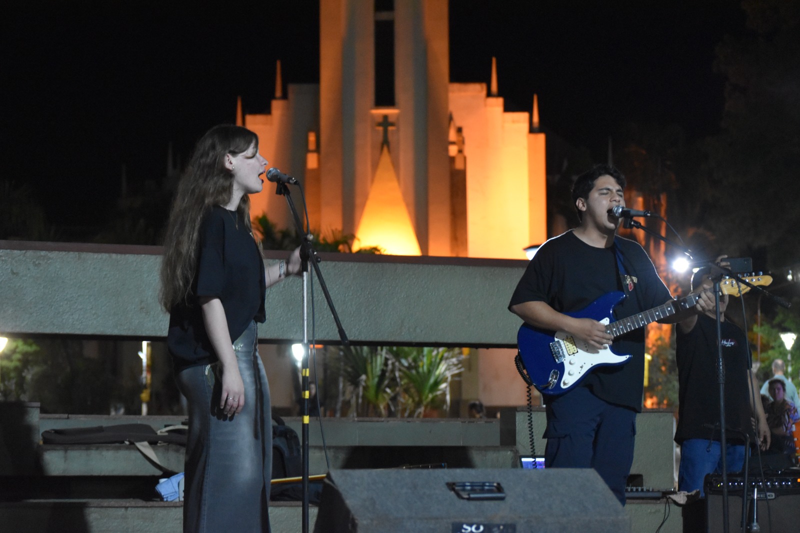 Noche de la Luz: una celebración de fe y unidad en Oberá imagen-25