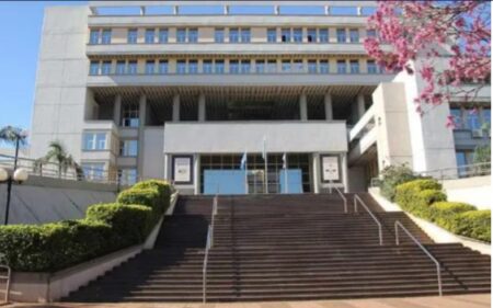 Hubo propuesta de declarar "persona no grata" al titular del Colegio de Abogados por reclamar reducción de la feria, dijo el Secretario General de la Unión Judicial de Misiones imagen-3