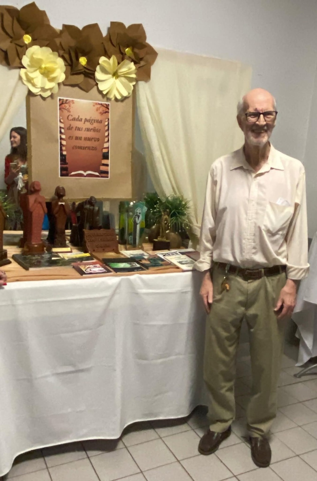 Reconocimiento: imponen el nombre "Raúl Novau" a la Biblioteca de la Casa del Bicentenario de Itaembé Miní imagen-2