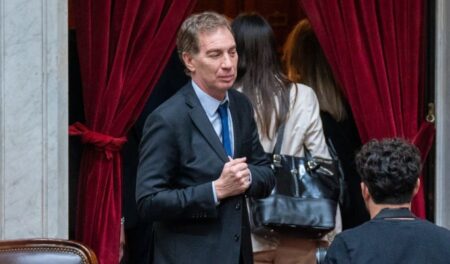 Santilli recibe a más gobernadores y siguen las negociaciones por el Presupuesto 2026 y las reformas imagen-1