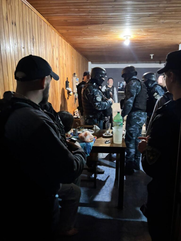 Otra boca de expendio de drogas desarticulada: investigación policial permitió arrestar al dealer en Aristóbulo del Valle imagen-4